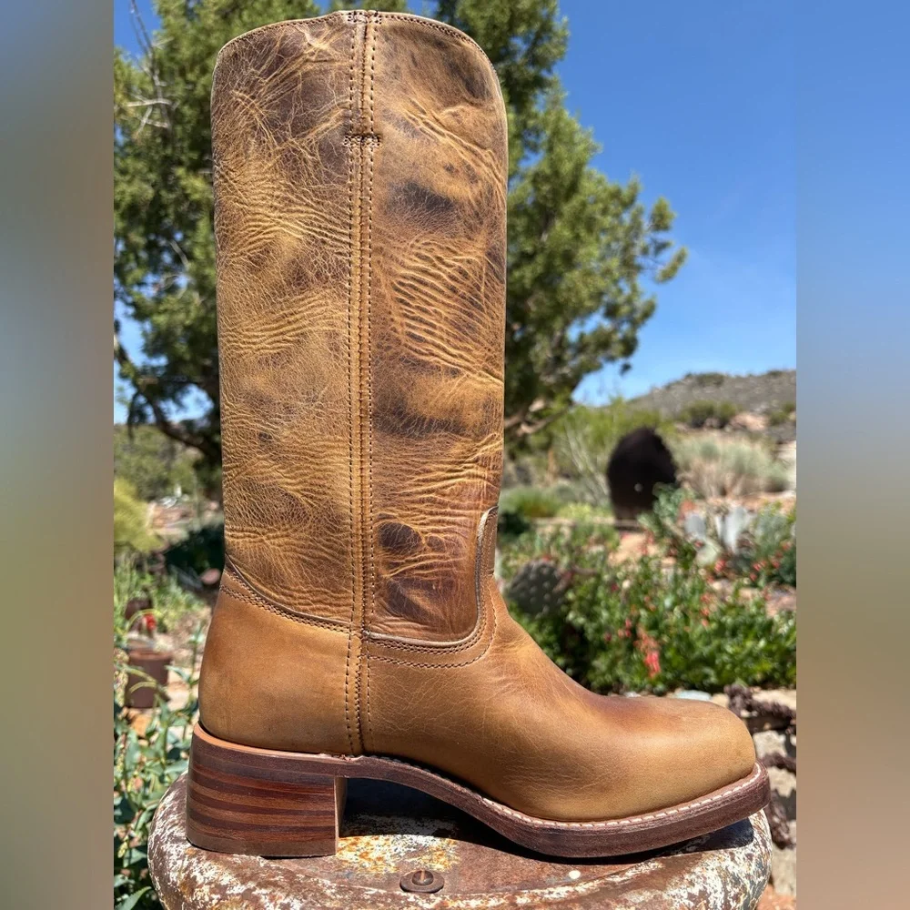 NWT πΊπΈ FRYE 14L Campus Boots - Picture 2 of 16
